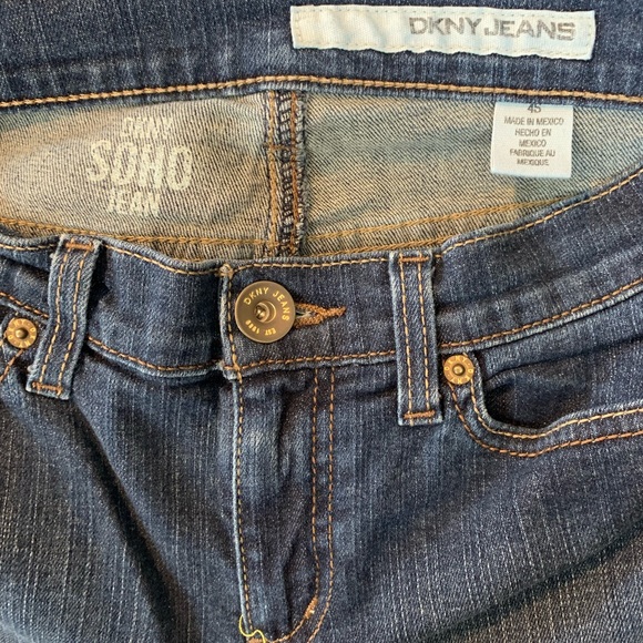 DKNY SOHO Medium Wash 5 Pocket Boot Cut Jeans - Picture 5 of 7